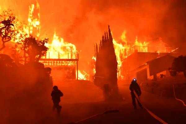 SIGNIFICADO DE SUEÑO: Se incendia o Se inunda  una casa