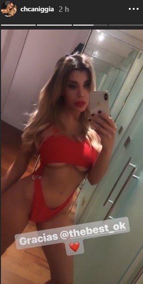 ¡Al rojo vivo! Así se mostró Charlotte Caniggia con su sensual bikini