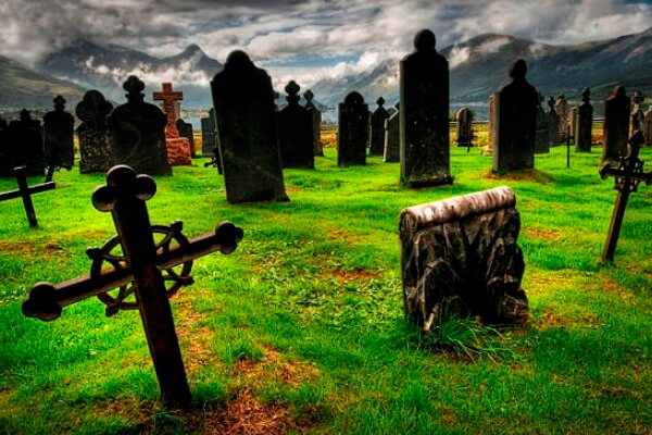Qué significa soñar con un cementerio ⛼