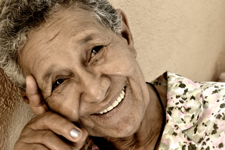 Que Significa Soñar con abuela muerta o fallecida Significado de